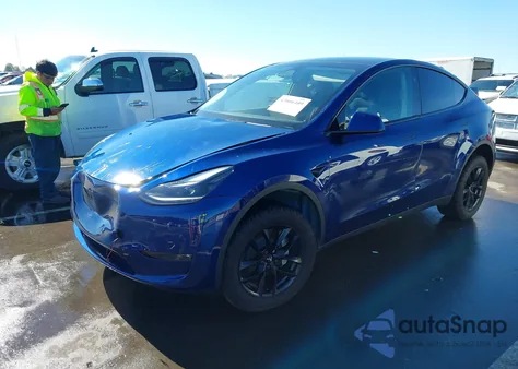2023 Tesla Model Y Awd/Long Range Dual Motor All-Wheel Drive from USA, damaged, VIN 7SAYGDEEXPF822927